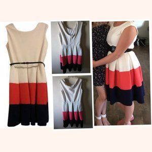 ✨2 for 25✨ Tiana B Coral, White, & Navy Dress